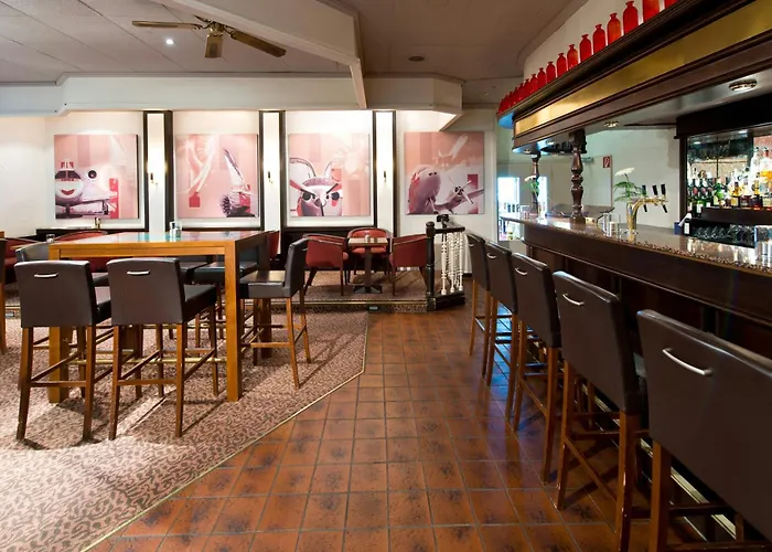 Otel Leonardo Bonn Airport Köln