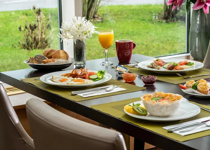 Otel Leonardo Bonn Airport 4*