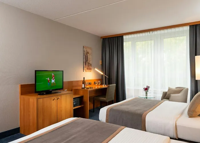 Leonardo Bonn Airport Otel 4*