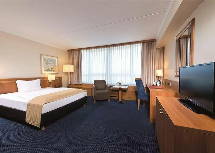 Leonardo Bonn Airport Hotel 4*