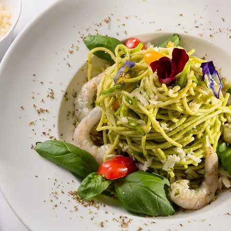 Отель Leonardo Bonn Airport