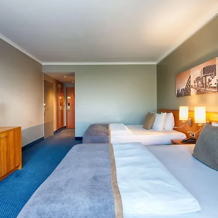 Leonardo Bonn Airport 4*