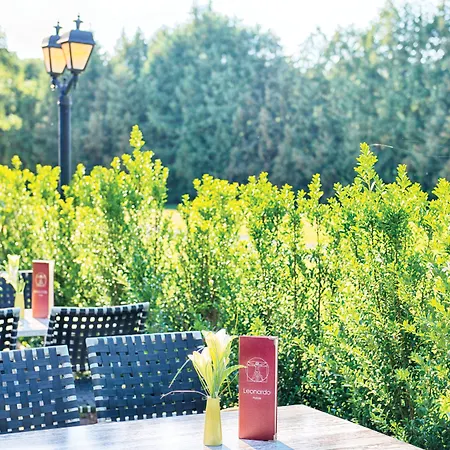 Leonardo Bonn Airport 4*