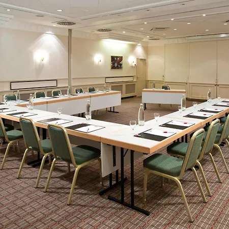 Leonardo Bonn Airport Отель Кёльн