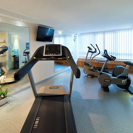 Leonardo Bonn Airport Hotel 4*