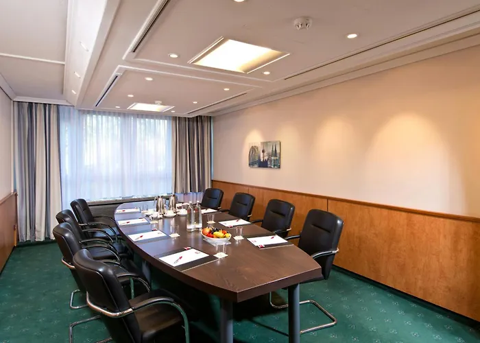 Leonardo Bonn Airport Hotel 4*