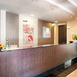 Leonardo Bonn Airport 4* קלן