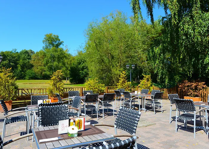 レオナルド ボン エアポート 4*