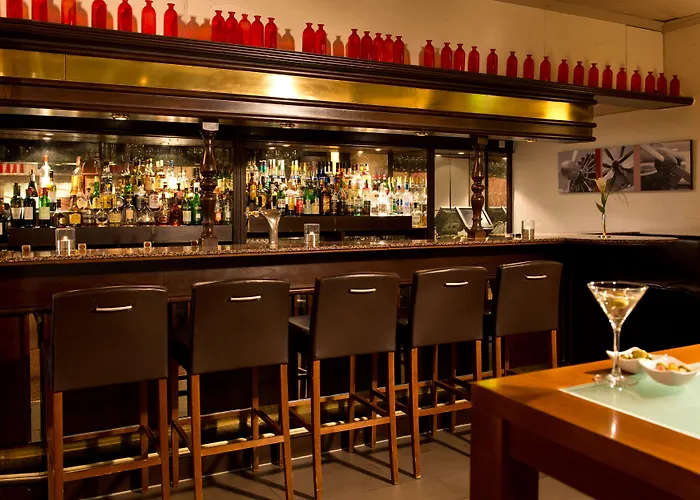 レオナルド ボン エアポート ケルン