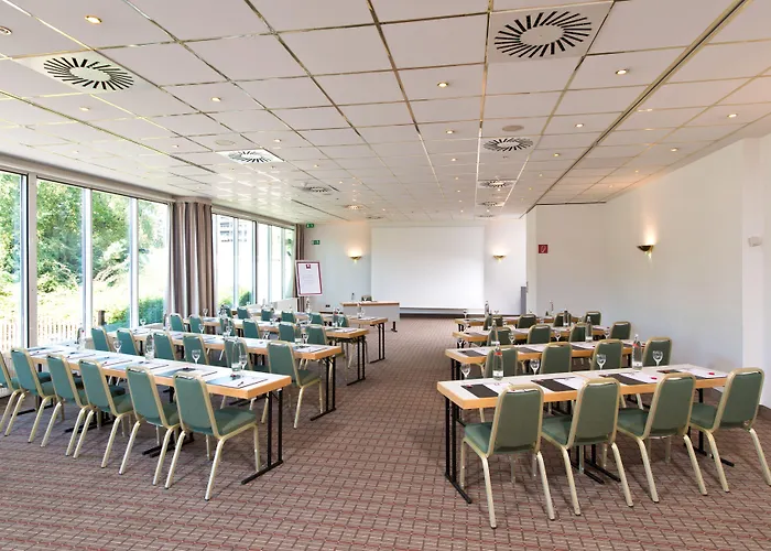 レオナルド ボン エアポート 4*