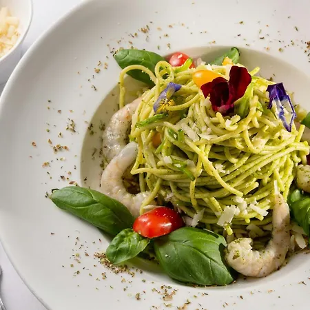 Отель Leonardo Bonn Airport Кёльн